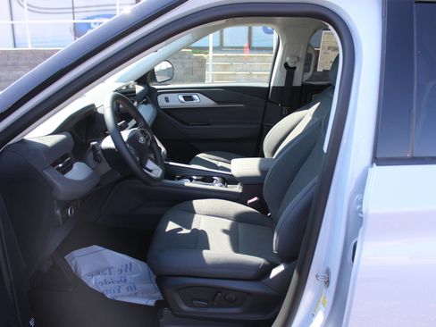 New 2026 Ford Explorer Active AWD/4WD image 21