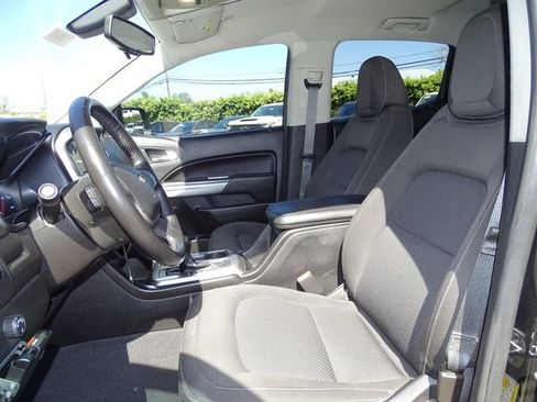 Used 2019 Chevrolet Colorado LT RWD image 8