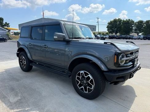 Used 2024 Ford Bronco Outer Banks AWD/4WD image 4