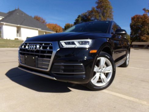 Used 2019 Audi Q5 2.0T Premium Plus w/ Premium Plus Package image 8