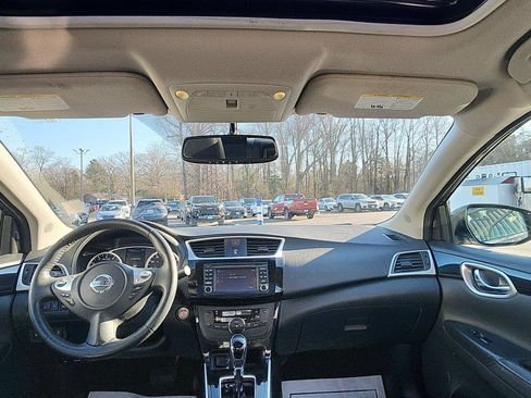 Used 2018 Nissan Sentra SL image 25