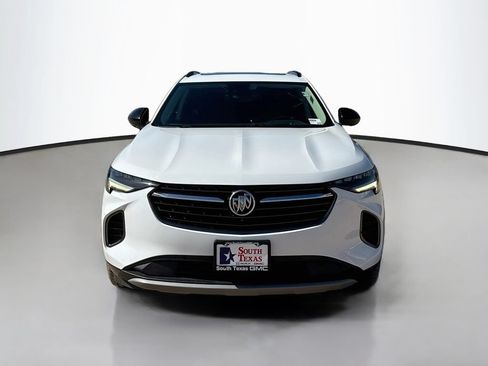 Used 2022 Buick Envision Essence w/ Technology Package I FWD image 2