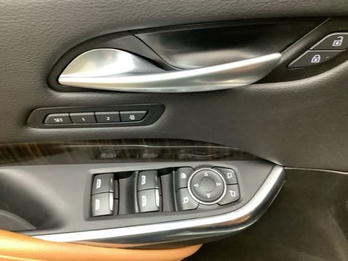 Used 2023 Cadillac XT4 Premium Luxury image 13