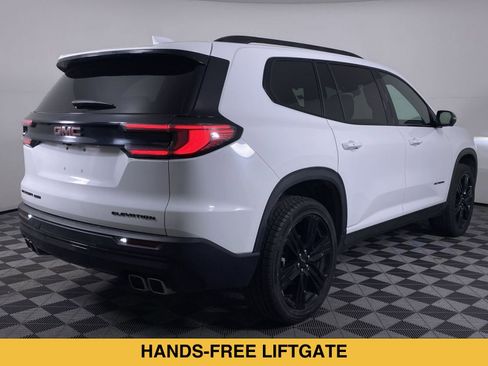 Certified 2025 GMC Acadia Elevation w/ Elevation Premium Package AWD/4WD image 19