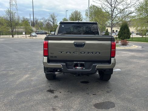 New 2026 Toyota Tacoma TRD Sport AWD/4WD image 17