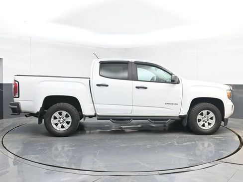 Used 2020 GMC Canyon 2WD Crew Cab w/ Convenience Package image 15