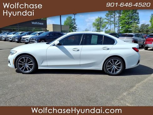 Used 2021 BMW 330i Sedan w/ Convenience Package RWD image 2