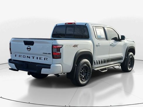 Used 2022 Nissan Frontier PRO-4X w/ Technology Package image 5