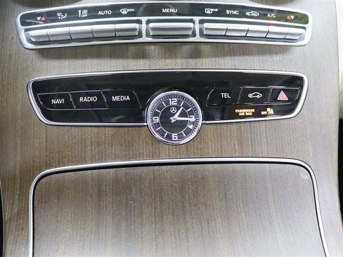 Used 2020 Mercedes-Benz C 300 4MATIC Sedan image 33