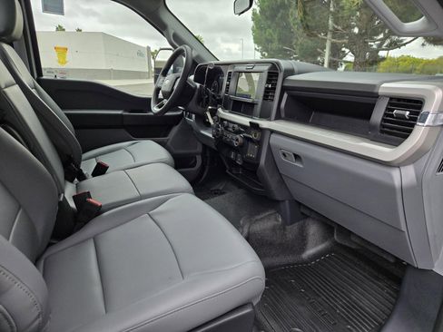 New 2026 Ford F250 XL w/ XL Chrome Package image 26