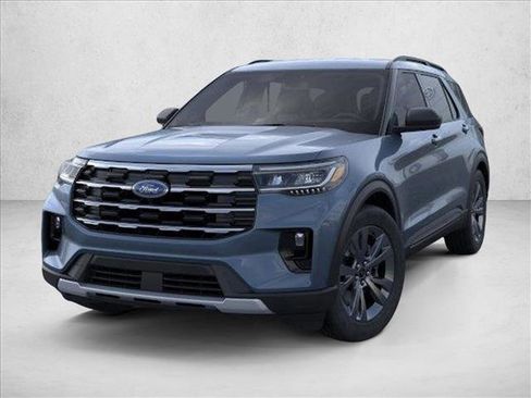 New 2026 Ford Explorer Active image 2