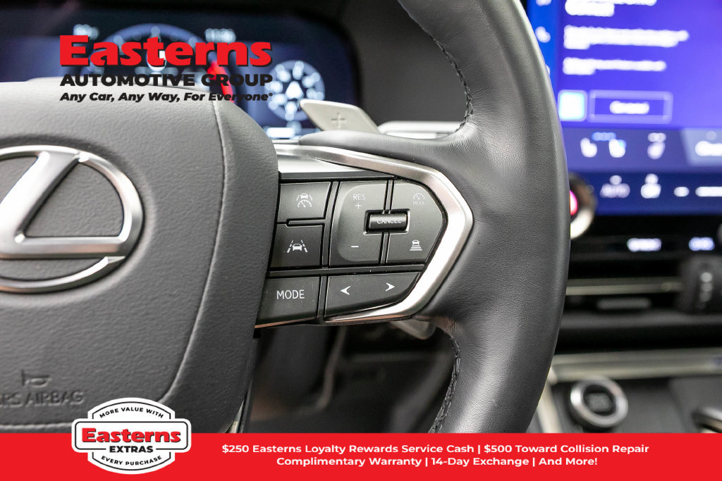 Used 2025 Lexus GX 550 w/ Accessory Package (2T) AWD/4WD image 17
