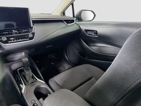 Certified 2025 Toyota Corolla LE FWD image 23