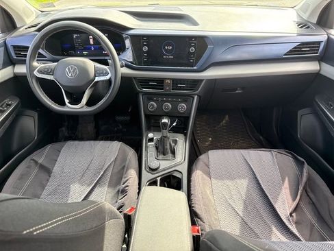 Used 2022 Volkswagen Taos SE image 15