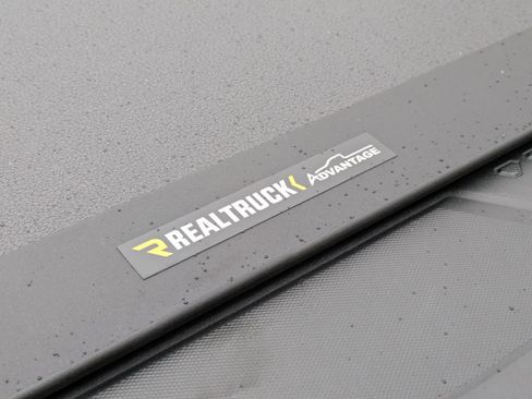 Certified 2024 GMC Canyon Denali image 37