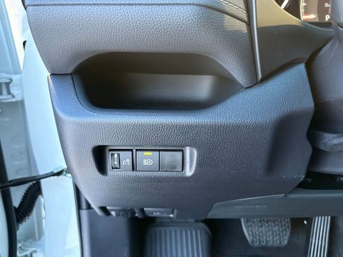 Used 2025 Toyota RAV4 XLE image 24