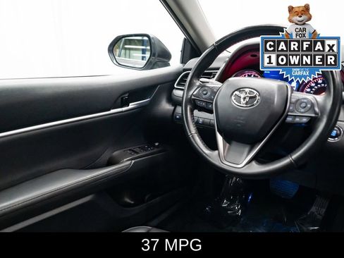 Used 2024 Toyota Camry XSE FWD image 11