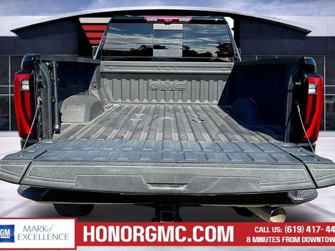 Used 2025 GMC Sierra 3500 Denali Ultimate AWD/4WD image 7