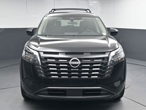 New 2026 Nissan Pathfinder SV image 2