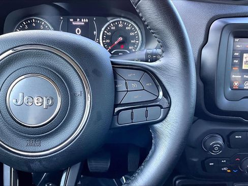 Used 2019 Jeep Renegade Altitude w/ Quick Order Package 2XM image 24