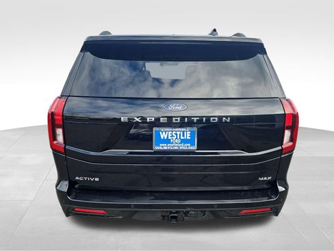 Used 2025 Ford Expedition Max Active AWD/4WD image 6