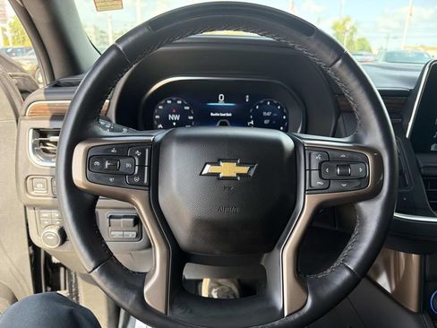 Used 2024 Chevrolet Suburban High Country w/ Advanced Technology Package AWD/4WD image 28