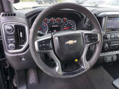 Used 2020 Chevrolet Silverado 1500 LT w/ LT Value Package RWD image 12