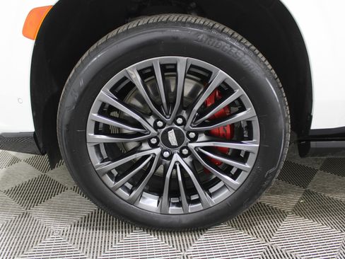 Certified 2023 Cadillac Escalade ESV V image 41