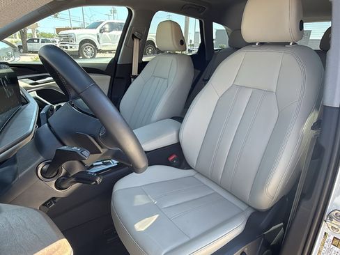 Used 2025 Audi Q5 Premium w/ Convenience Package AWD/4WD image 15