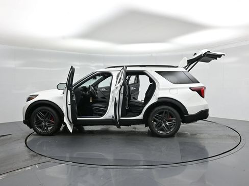 New 2026 Ford Explorer ST-Line RWD image 35