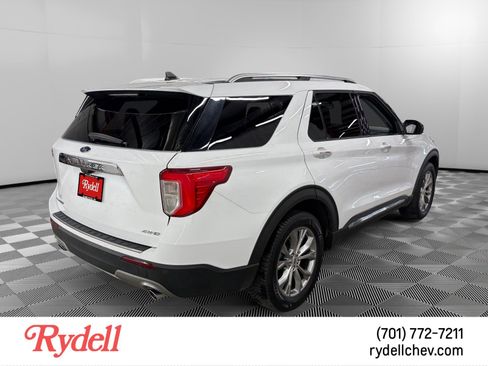 Used 2022 Ford Explorer Limited AWD/4WD image 5