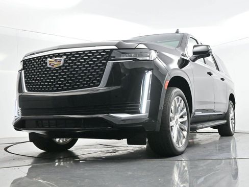 Certified 2024 Cadillac Escalade ESV Premium Luxury AWD/4WD image 46