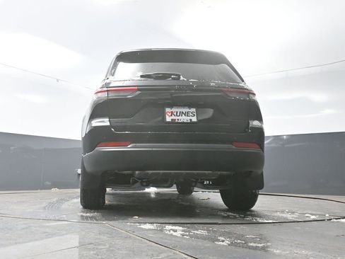 New 2026 Jeep Grand Cherokee Altitude image 44