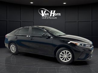 Used 2022 Kia Forte Sedan FWD video 1