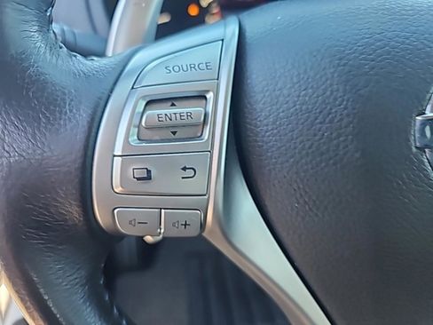 Used 2017 Nissan Altima 2.5 SR image 11