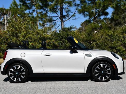 Used 2024 MINI Cooper S w/ Seaside Edition image 7