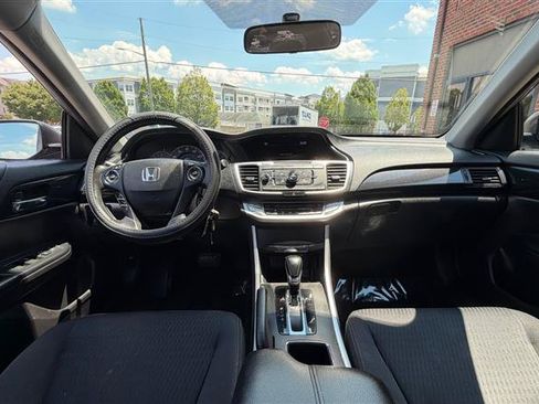Used 2015 Honda Accord Sport image 22