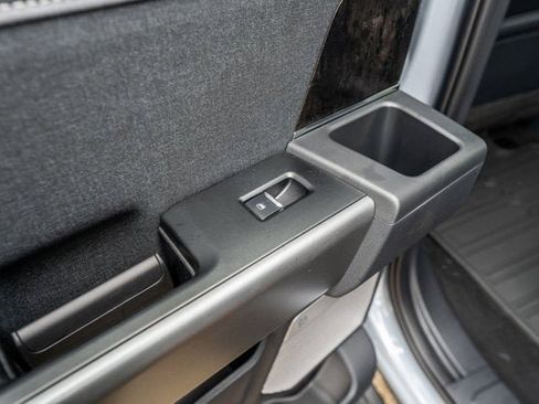 New 2026 Ford F250 Lariat w/ Black Appearance Package image 17