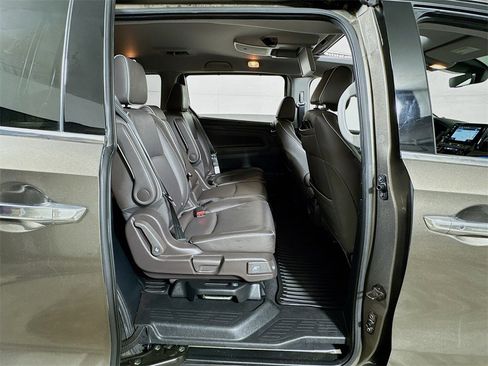 Used 2023 Honda Odyssey Elite image 29