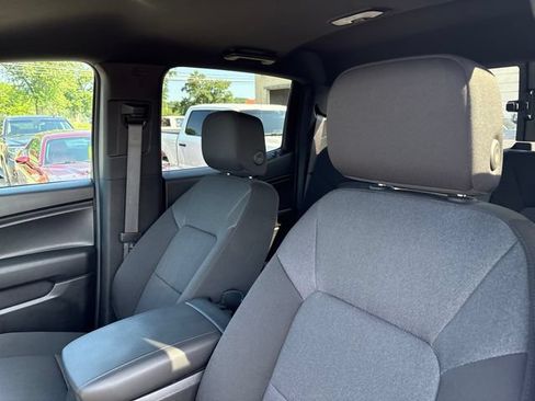 Used 2024 Chevrolet Colorado Trail Boss w/ Technology Package AWD/4WD image 9