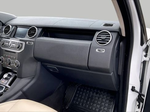 Used 2013 Land Rover LR4 HSE LUX w/ Luxury Pkg AWD/4WD image 19