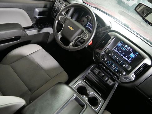 Used 2015 Chevrolet Silverado 1500 LT w/ LT Convenience Package image 9