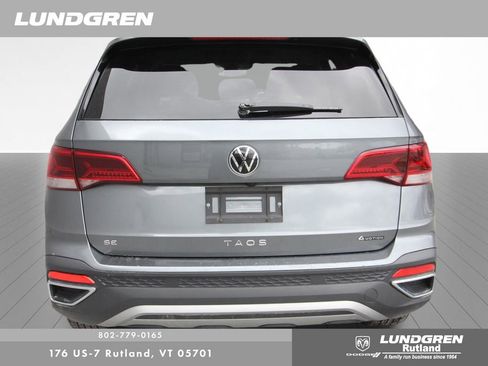 Used 2024 Volkswagen Taos SE AWD/4WD image 42