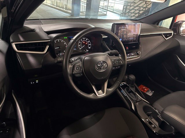 Used 2025 Toyota Corolla SE FWD image 6