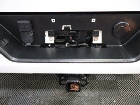 Used 2021 GMC Sierra 1500 AT4 w/ AT4 Premium Package AWD/4WD image 32