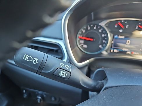 Used 2020 Chevrolet Equinox LT image 14