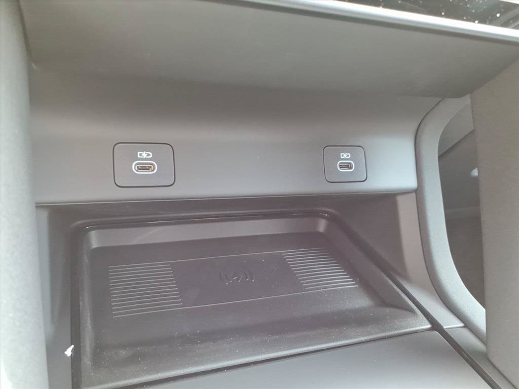 New 2026 Land Rover Discovery Sport Landmark AWD/4WD image 19
