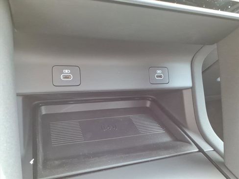 New 2026 Land Rover Discovery Sport Landmark AWD/4WD image 19