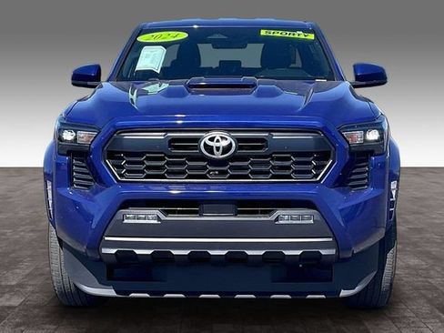 Used 2024 Toyota Tacoma TRD Sport AWD/4WD image 3