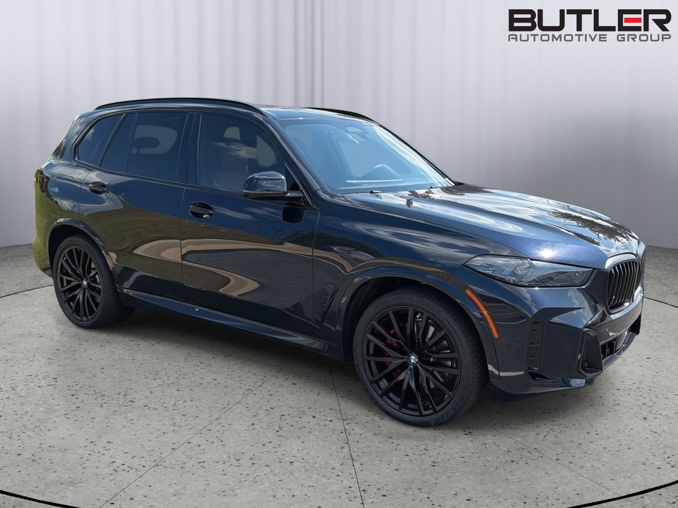 Used 2024 BMW X5 xDrive40i w/ M Sport Package AWD/4WD image 5